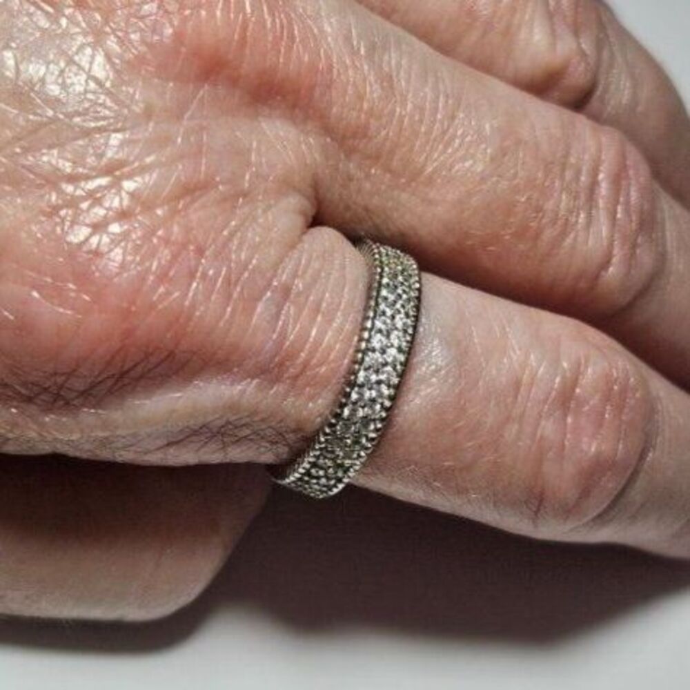 Sterling silver clear cz ring size 8